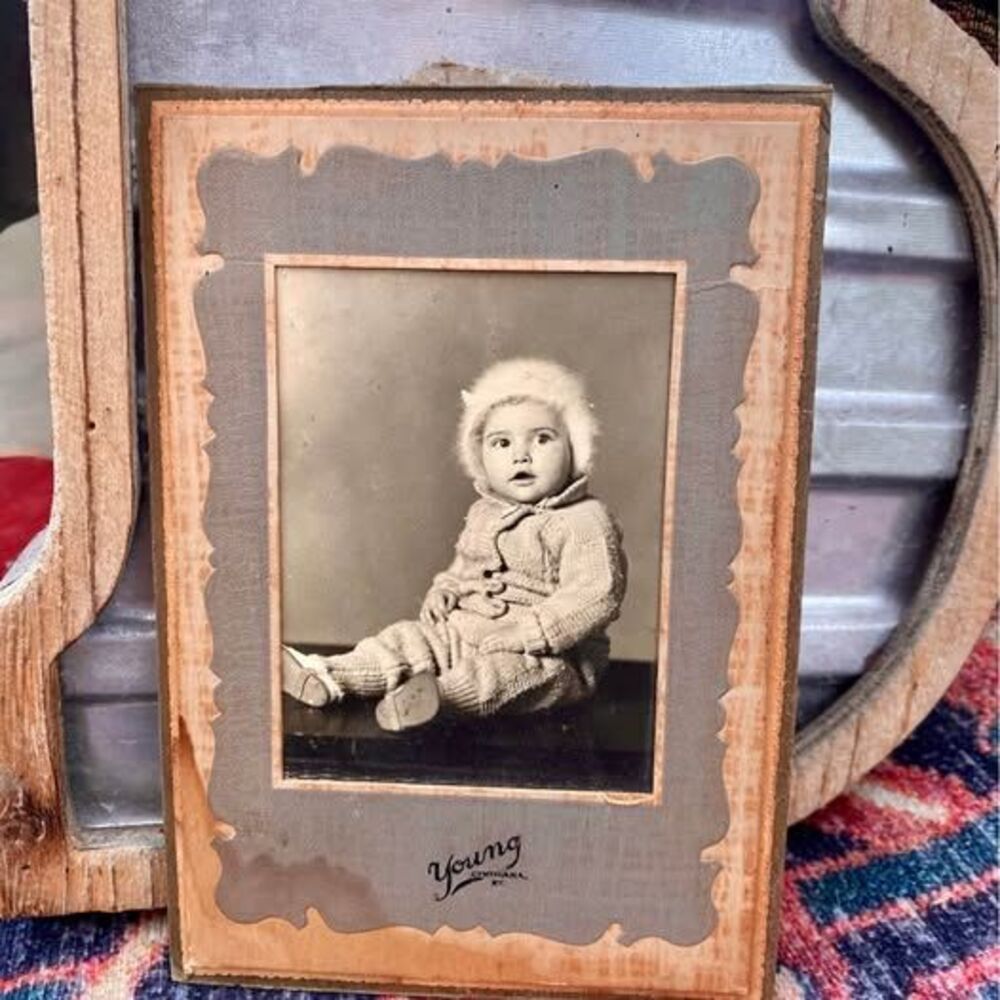 Antique Black and White Sweet Baby Photo Vintage Cabinet Card